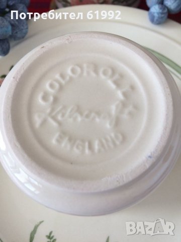 Английски порцеланов сервиз, снимка 4 - Сервизи - 32503910