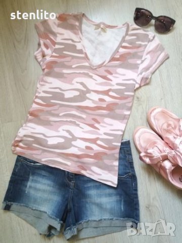 Къси дънки + розова камуфлажна блузка, снимка 4 - Дънки - 26436232