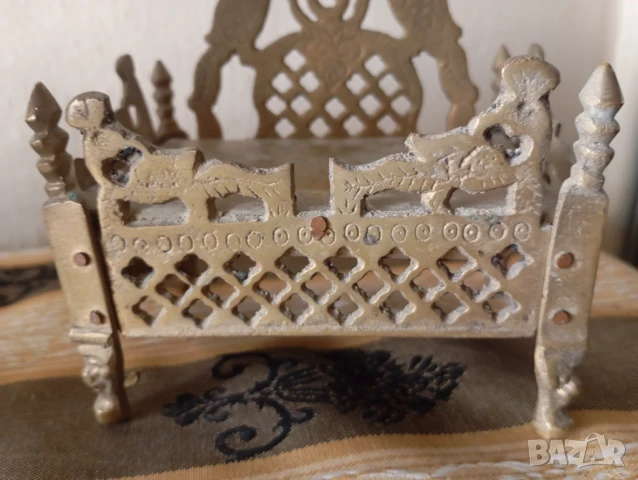 Поставка за бижута,часовник