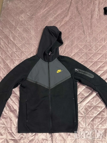 Nike Tech Fleece 