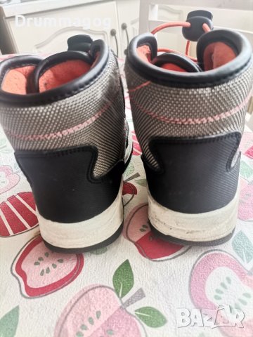 Зимни обувки Reserved, No. 24/25, снимка 3 - Детски боти и ботуши - 43906795