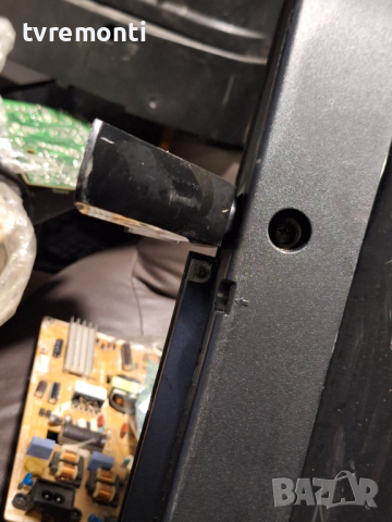 крачета за телевизор GRUNDIG модел 49 GUB 8762, снимка 9 - Стойки, 3D очила, аксесоари - 44857961