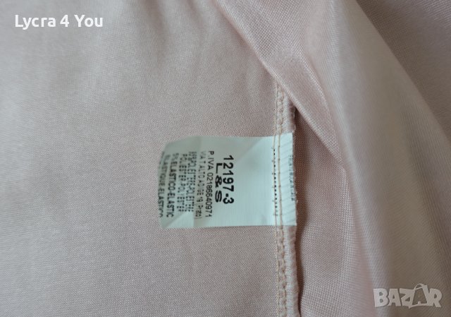 Къса дамска лъскава ризка или блузка с яка и метални копчета, снимка 9 - Ризи - 43646867