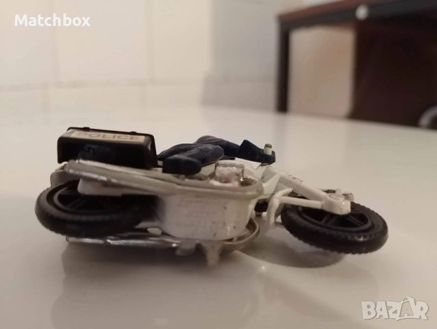 Matchbox England 1/64, снимка 4 - Колекции - 46556399