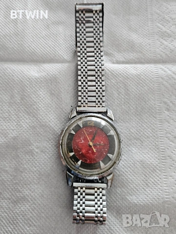 Винтидж механичен часовник с червен циферблат – неизвестна марка ! , снимка 2 - Мъжки - 53573066