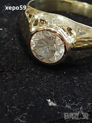 Дамски златен 14 каратов пръстен с брилянт 1,15 карата