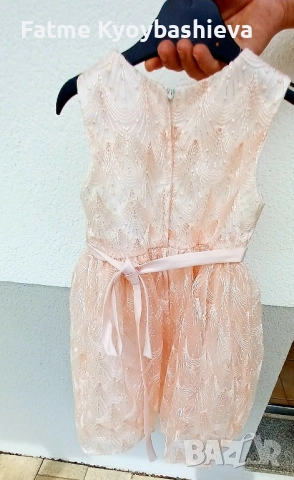 Рокли, снимка 2 - Детски рокли и поли - 52124632