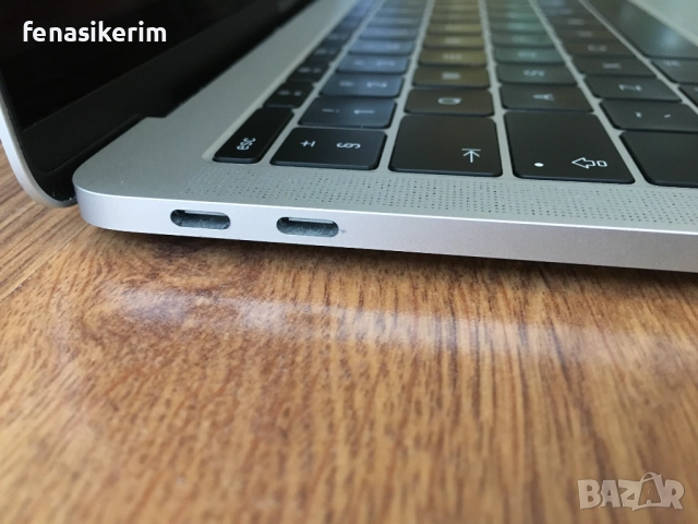 13.3' Core i5 Apple MacBook Pro Silver Mid 2017 8GB RAM/256GB SSD/Бат 6ч, снимка 10 - Лаптопи за работа - 52372859