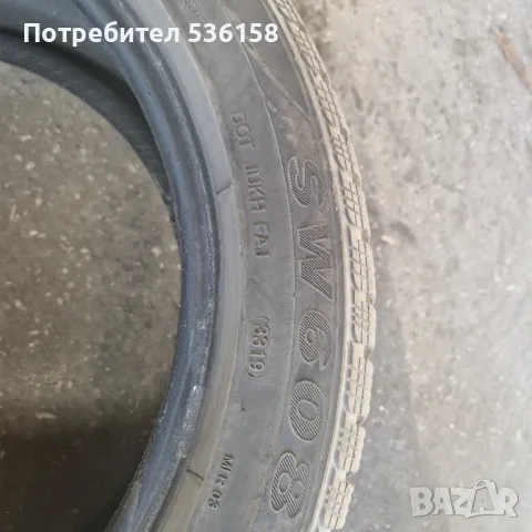 Зимни гуми 215/50/17, снимка 3 - Гуми и джанти - 47440890