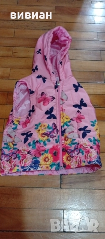 детски елек, снимка 3 - Детски якета и елеци - 51863892