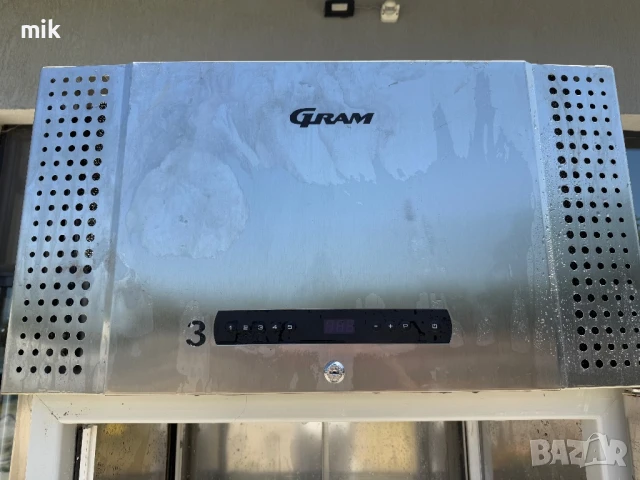 Професионален хладилник Gram 215 см , снимка 5 - Хладилници - 50780034