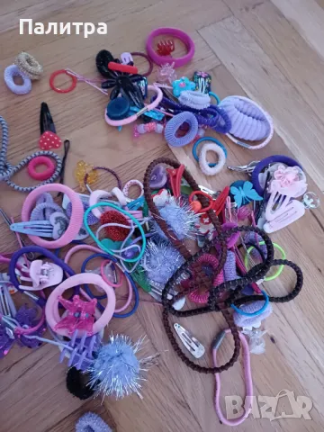 Голям лот от  детски ластици и фиби, снимка 3 - Шноли, диадеми, ленти - 48000269