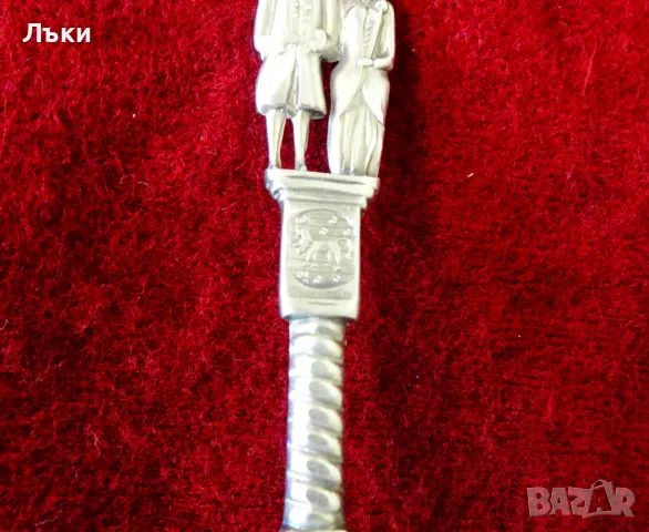 Калаена лъжица с фигури на съпрузи за калаена сватба., снимка 3 - Антикварни и старинни предмети - 50380073