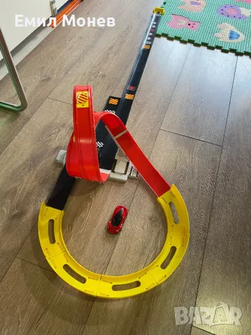 Писта 'Ferrari Race & Play Go Gears Raceway Burago’., снимка 2 - Коли, камиони, мотори, писти - 49530480