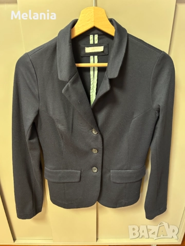 Лот от две сака Jake + подарък пола, размер S, снимка 2 - Сака - 52089501