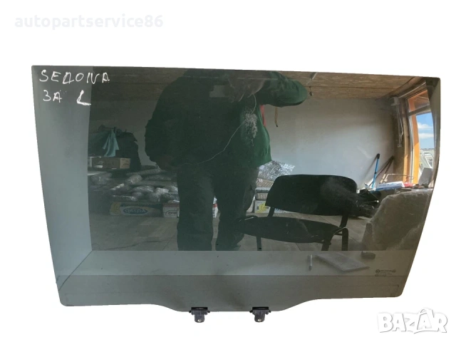 Стъкло на задната лява врата за KIA Carnival 2.9 CRDi (2006–2012)