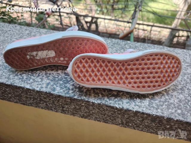 Нови детски блестящи гуменки Vans номер 34, снимка 4 - Детски маратонки - 50560086