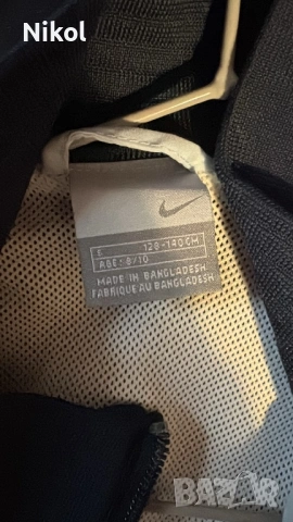 Nike детска ветровка - нова, снимка 3 - Детски якета и елеци - 53442634