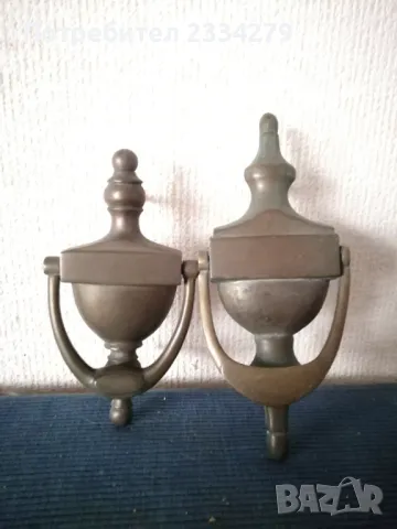 Бронзови чукала за врати и преспапие бронзова патица преспатие. 