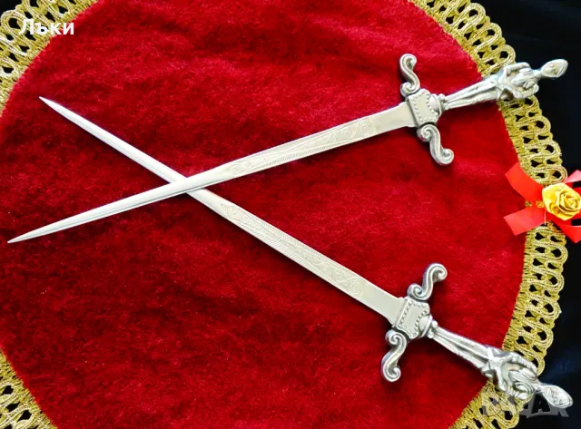 Кинжал,кама с фигура на рицар тамплиер. 