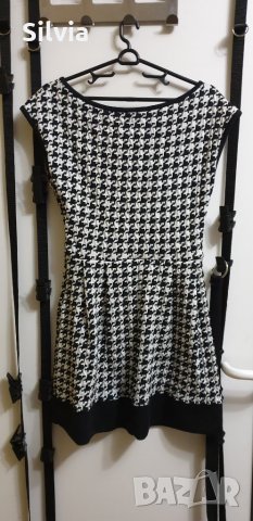 Рокля Stradivarius черно-бяла, снимка 3 - Рокли - 27792186