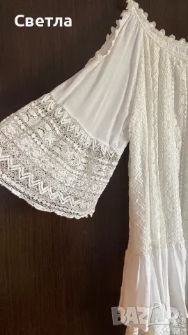 Бяла рокля на Guess, снимка 2 - Рокли - 50429321