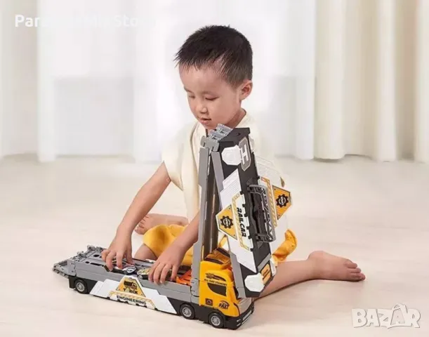 Трансформиращ се голям детски камион с рампа и колички, снимка 6 - Коли, камиони, мотори, писти - 48071044