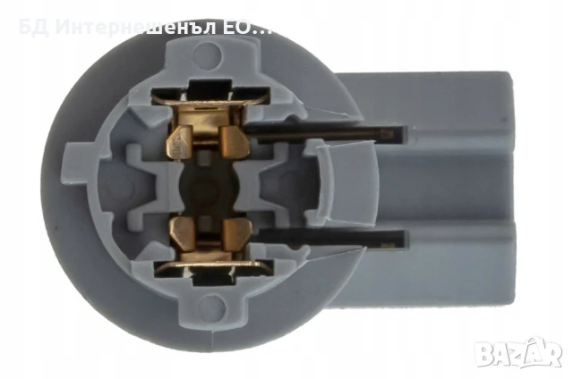 81275-02080 Фасунга за осветление на регистрационен номер, Toyota Corolla, снимка 5 - Части - 50928569