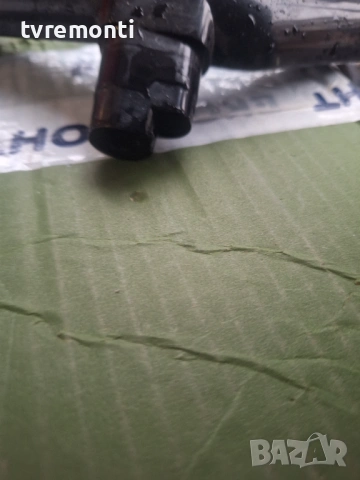 оригинална стойка крачета телевизор GRUNDIG модел  55VLX600, снимка 2 - Стойки, 3D очила, аксесоари - 53511317