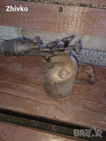 бензинова лампа 