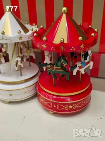 коледни музикални въртележки 