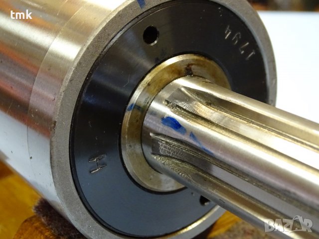 шпиндел за фреза FND 25/B3, снимка 6 - Резервни части за машини - 37033956