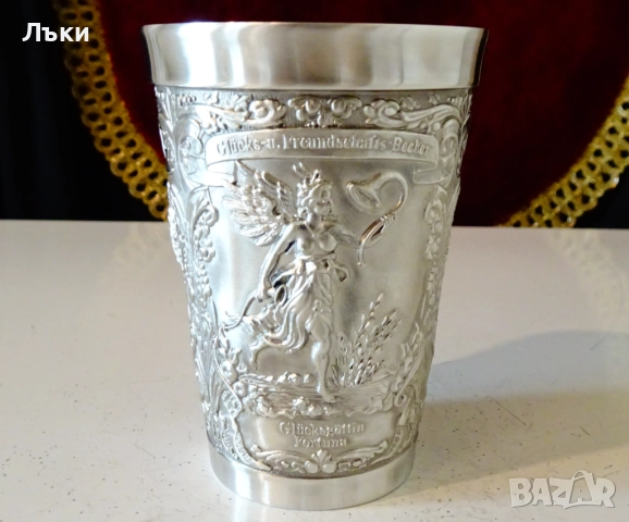 Калаена чаша за вино с Лъв,Фортуна,Влюбени. , снимка 5 - Антикварни и старинни предмети - 52216273