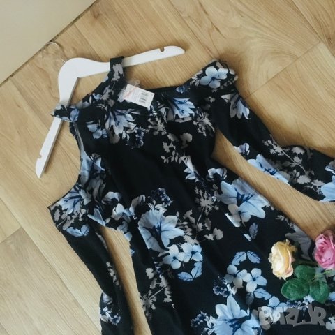 Разпродажба! Нова рокля с флорални мотиви, дълъг ръкав, голи рамене, кройка тип трапец, на цветя, S, снимка 3 - Рокли - 39201078