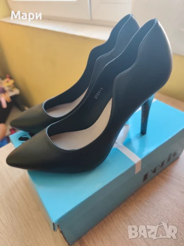 Черни обувки на ток, снимка 1