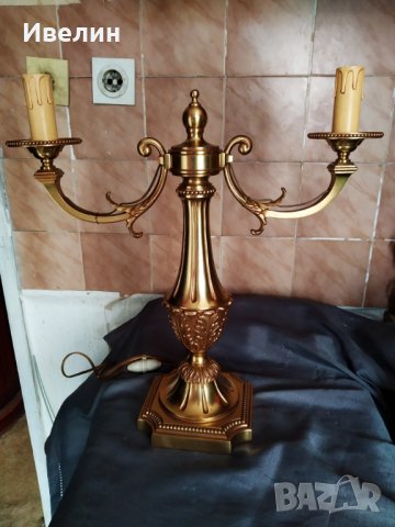 барокова настолна лампа тип свещник
