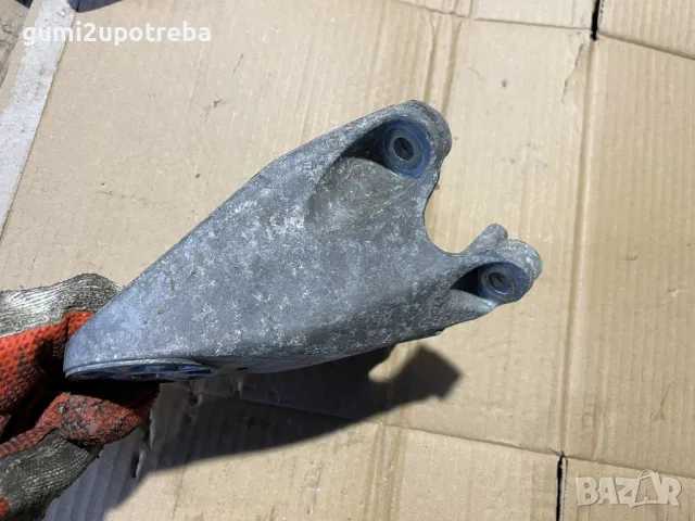 Монтажна Лапа за Двигател Лява 7L8199307K Porsche Cayenne 3.0D 92A/EG22/2012, снимка 7 - Части - 49120784