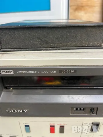 Продавам видео  SONY U-matik, снимка 3 - Плейъри, домашно кино, прожектори - 50113762