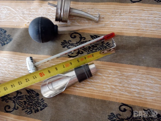 Комплект аксесоари за бутилка с алкохол, снимка 3 - Други - 51233373