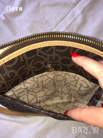 Calvin Klein Дамска оригинална малка чанта, снимка 6 - Чанти - 28802321