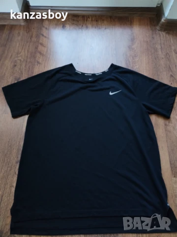 Nike - страхотна дамска тениска КАТО НОВА Л, снимка 4 - Тениски - 50886287