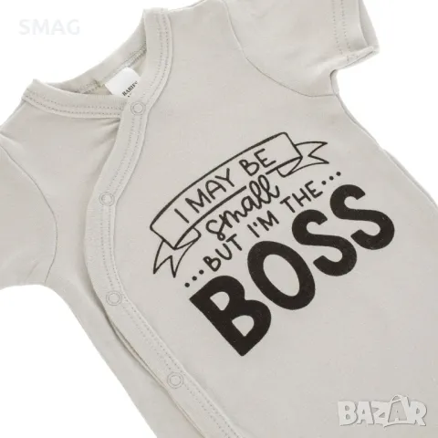 Бебешко боди, памучно с къс ръкав, сив принт „I may be small but I'm the boss“ S_1233498, снимка 2 - Бодита за бебе - 49897515