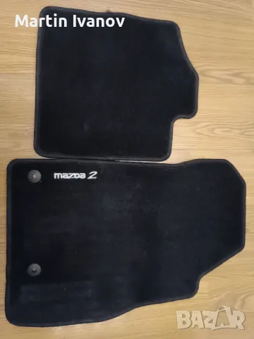 2-ве оригинални мокетни стелки за Mazda 2 (2007-2014), снимка 1
