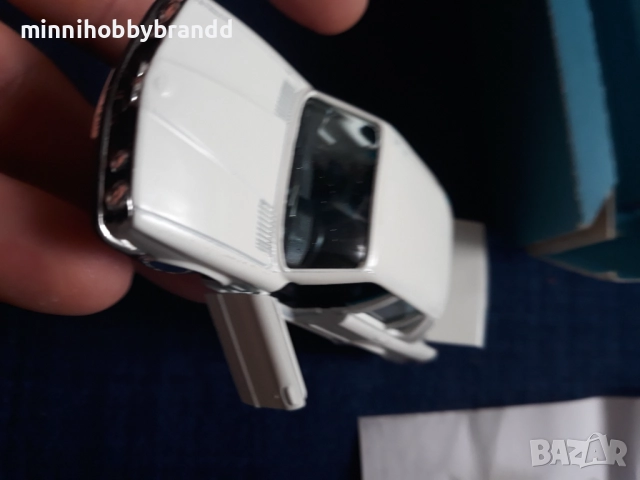 BMW  528 I 1.43 Serie Limitata La mini miniera, снимка 15 - Колекции - 51867814