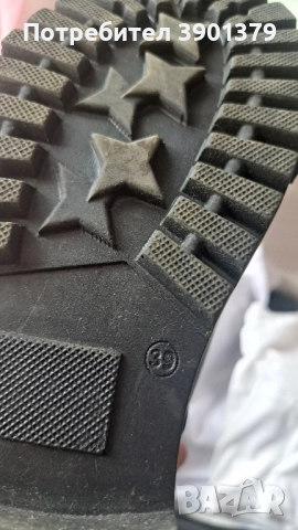 Продавам Обувки , снимка 3 - Дамски ежедневни обувки - 52405768