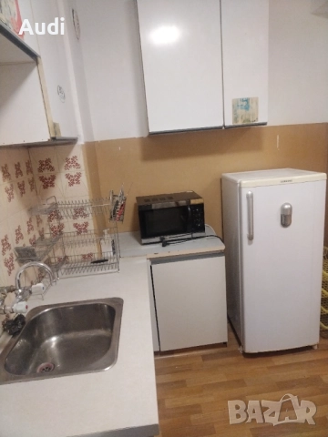 Собственик продава гарсионера в саниран блок. След освежителен ремонт., снимка 8 - Апартаменти - 52579025