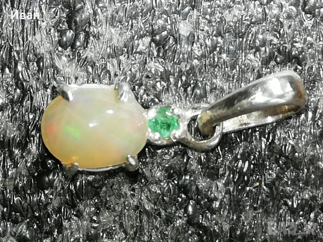 Сребърна висулка с Опал и Смарагд , снимка 3 - Колиета, медальони, синджири - 19865278
