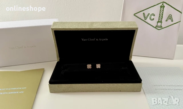 Van Cleef & Arpels Обеци с 18к Златно покритие - Цвят бял + Кутия, снимка 2 - Обеци - 51412288