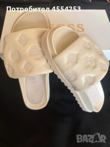 Чехли Guess, снимка 2 - Чехли - 51643019