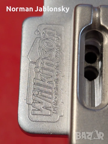 Две тремола Wilkinson, снимка 4 - Китари - 53498634